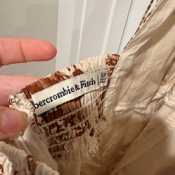 Abercrombie & Fitch Cream Maxi Dress with Brown Floral Print - Picture 4 of 4